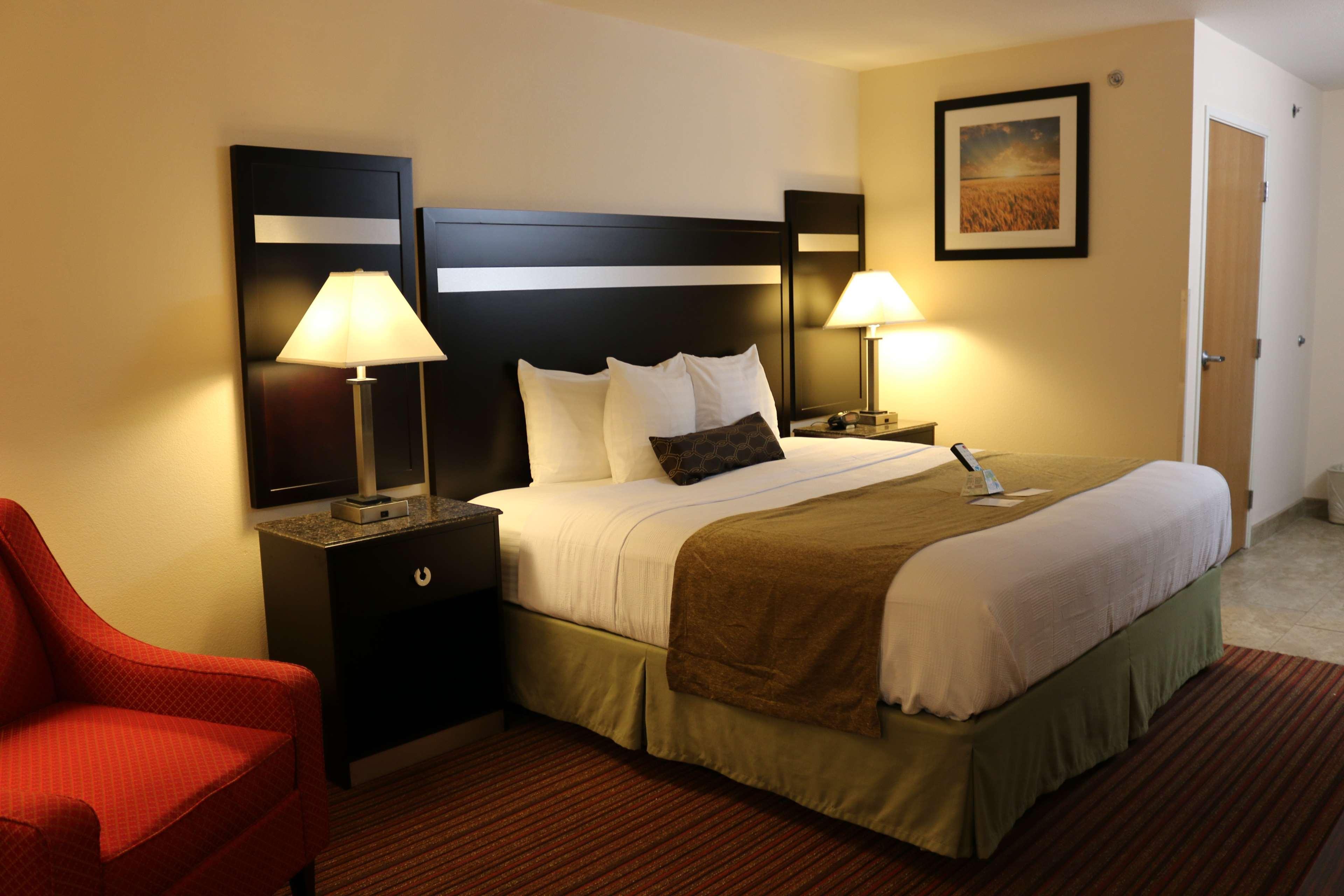 Best Western Parsons Inn מראה חיצוני תמונה
