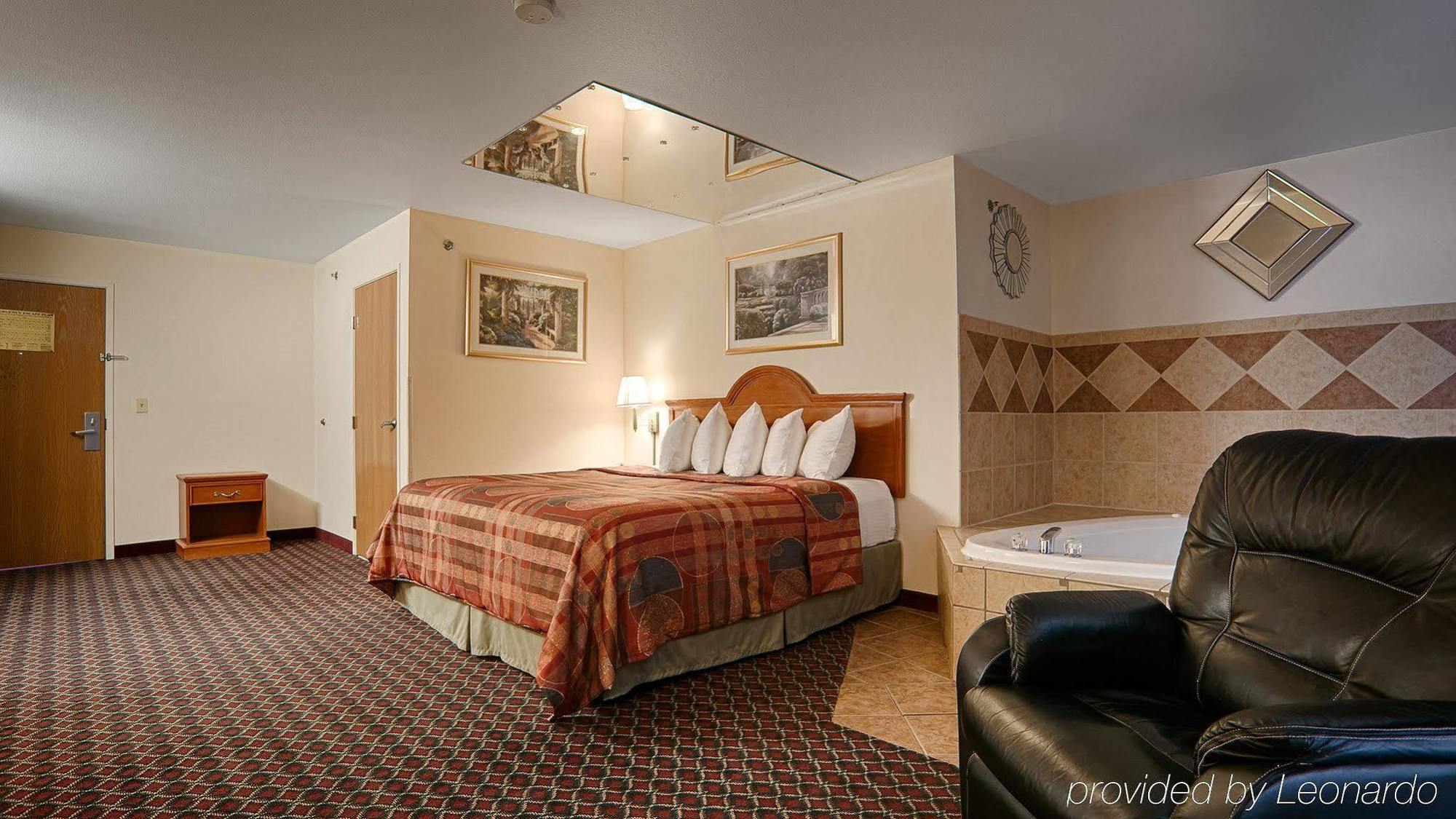 Best Western Parsons Inn מראה חיצוני תמונה